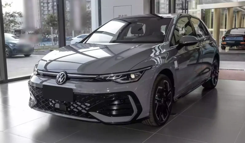 
								Volkswagen Golf full									