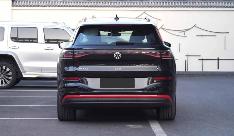 
								Volkswagen ID.6 X full									