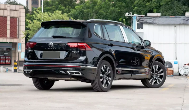 
								Volkswagen Tiguan L full									