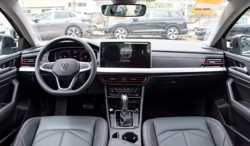 
								Volkswagen Lavida full									