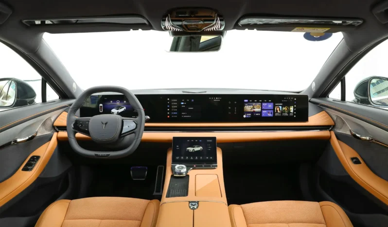 
								Voyah Passion PHEV full									